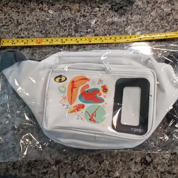 Disney Handbags - NIP Incredibles Belt Bag